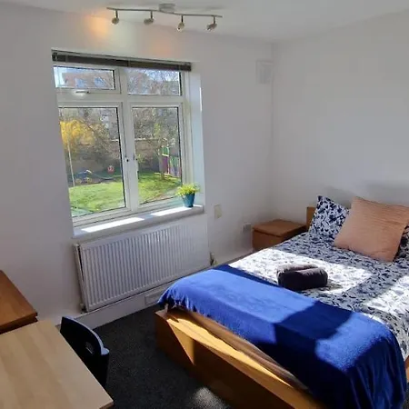 3 Rooms In Shared Apartment In Foresthill 2023
